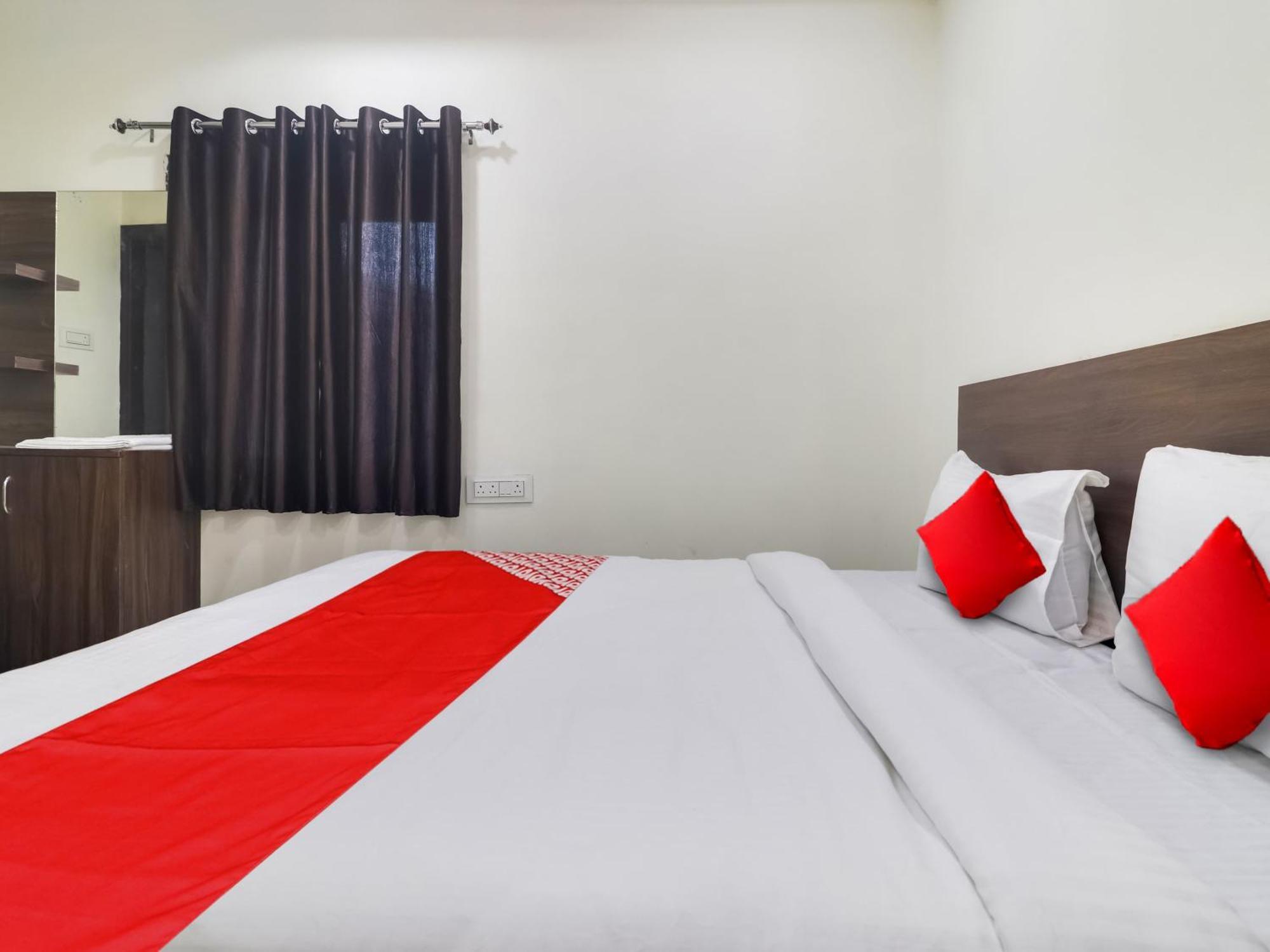 Hotel O Red Stone Hotels Haïdarabad Extérieur photo