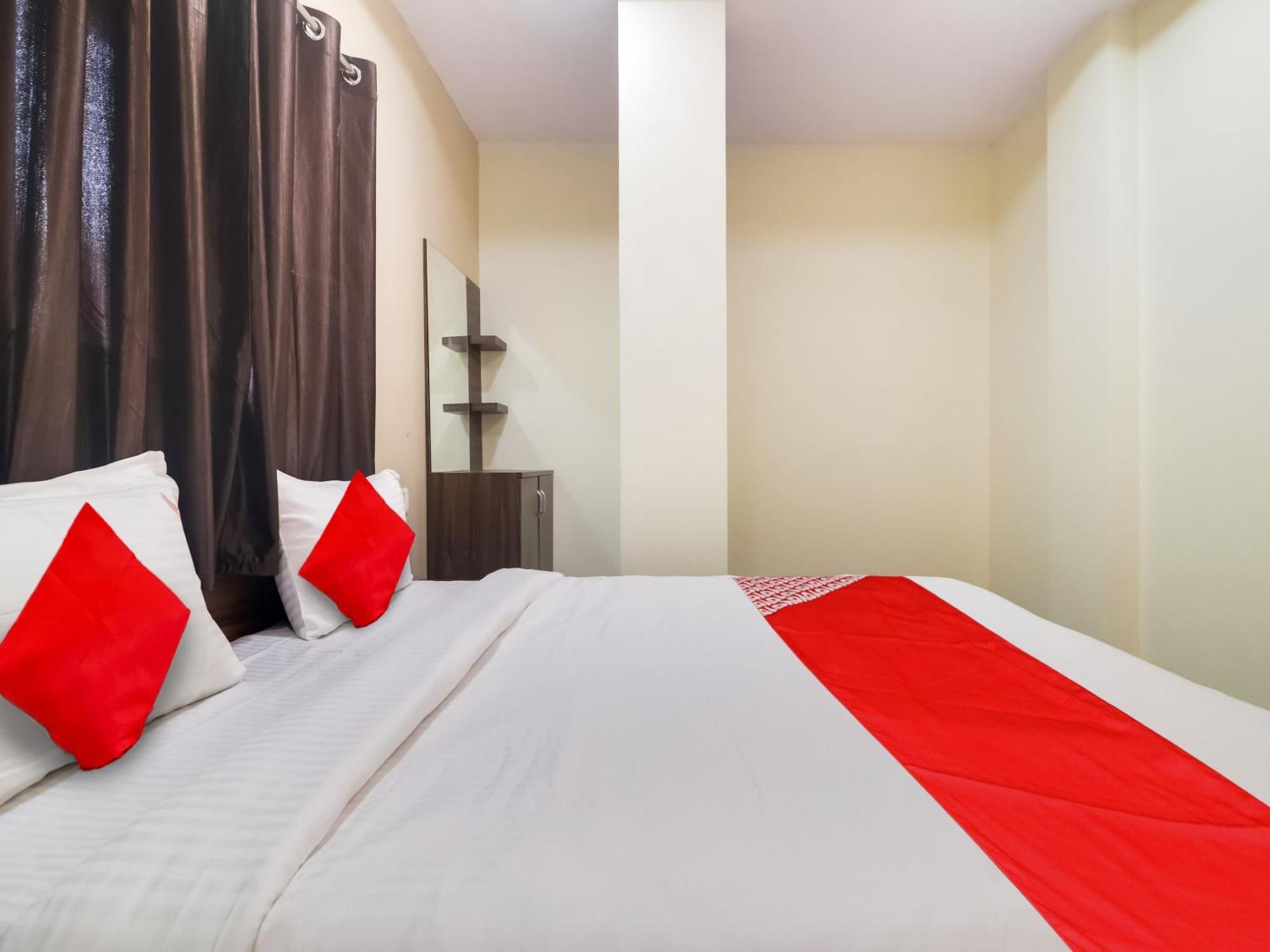 Hotel O Red Stone Hotels Haïdarabad Extérieur photo